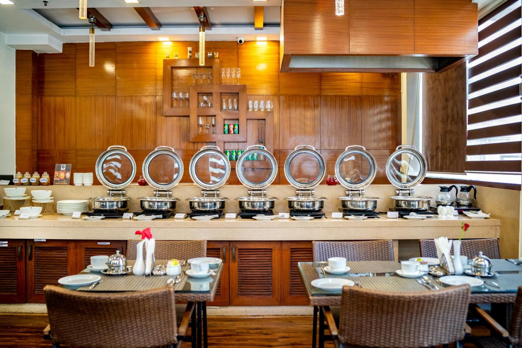 Zip By Spree Hotels Delhi Greater Kailash Nova Deli Exterior foto
